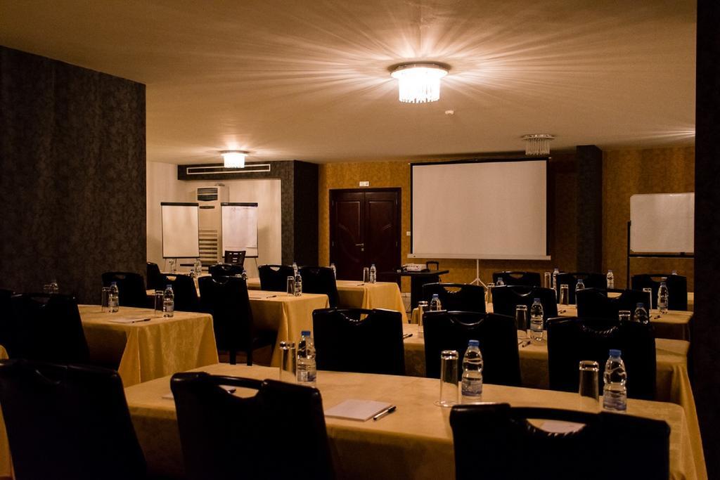 Al Murjan Palace Hotel Jounieh Bagian luar foto