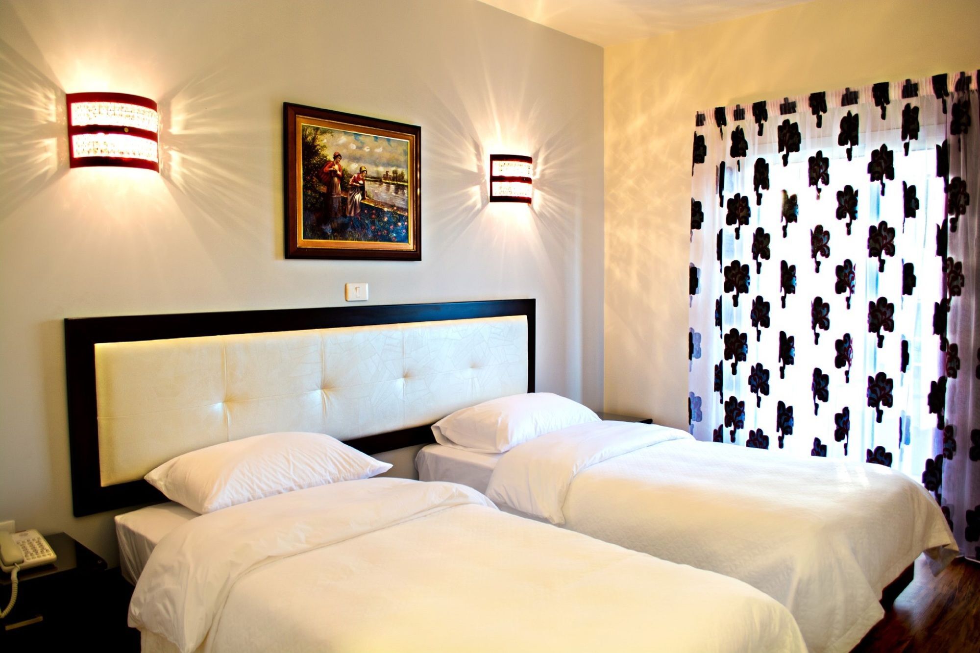 Al Murjan Palace Hotel Jounieh Bagian luar foto