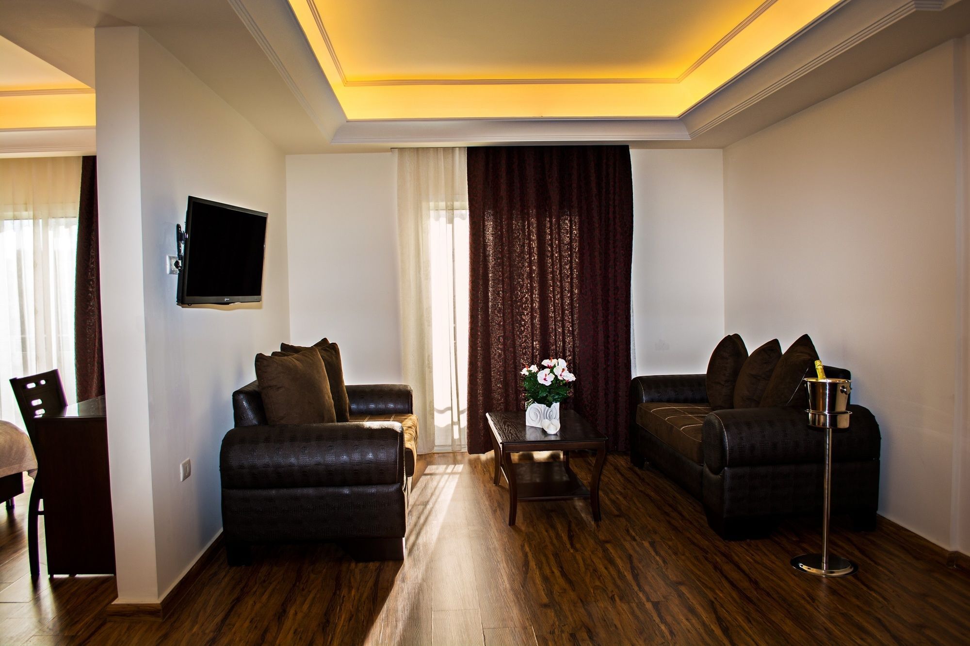 Al Murjan Palace Hotel Jounieh Bagian luar foto